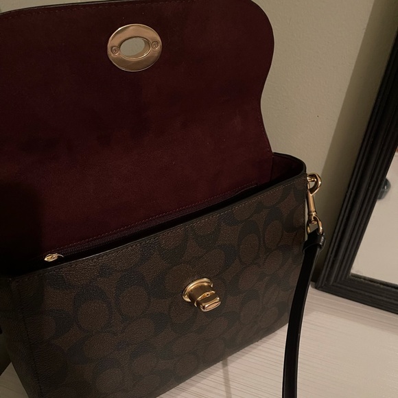 Coach, brown logo design, fashionable bag - Picture 5 of 5